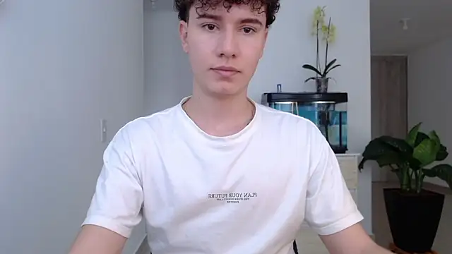 adrian morelly online show from 12/02/24, 05:48