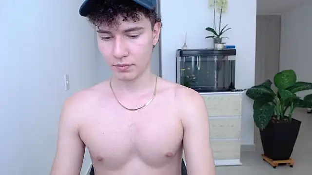 adrian morelly online show from 12/19/24, 07:40