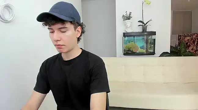 adrian morelly online show from 02/03/25, 08:13