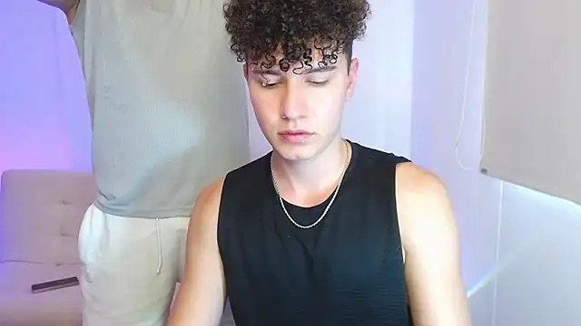 Snapshot of adrian_morelly chatting on 11/29/25, 07:50 adrian morelly online show from 11/29/25, 07:50