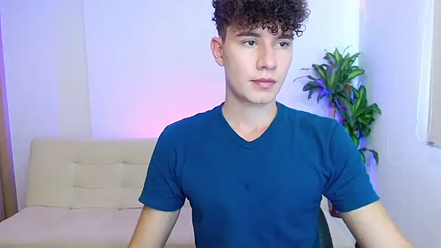 Snapshot of adrian_morelly chatting on 03/15/26, 06:47 adrian morelly online show from 03/15/26, 06:47