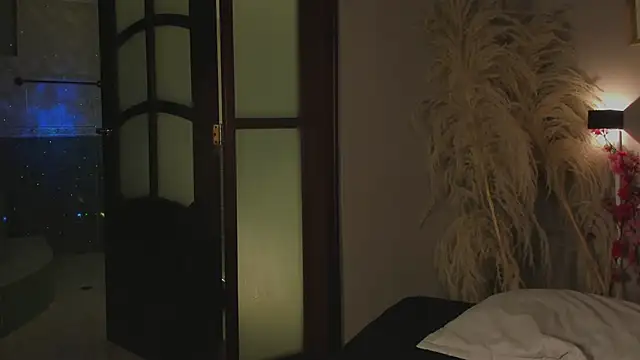 Snapshot of lua_ferch__ chatting on 02/06/25, 12:26 lua ferch   online show from 02/06/25, 12:26