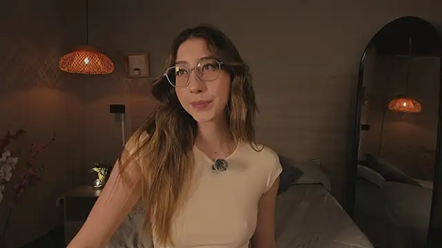 Snapshot of lua_ferch__ chatting on 03/15/25, 12:56 lua ferch   online show from 03/15/25, 12:56