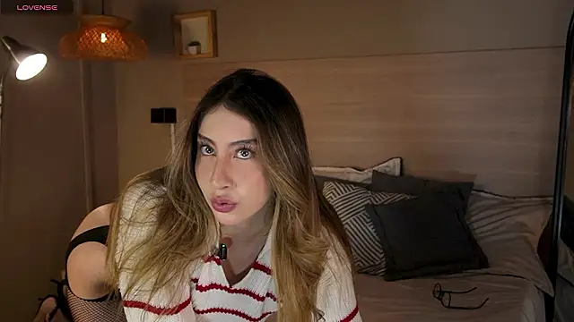 Snapshot of lua_ferch__ chatting on 03/21/26, 01:48 lua ferch online show from 03/21/26, 01:48