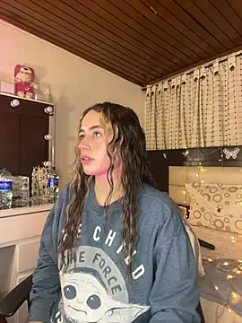 Snapshot of Natalia_Suarez chatting on 03/17/25, 04:29 Natalia Suarez online show from 03/17/25, 04:29