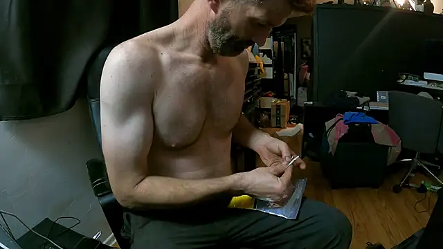 Snapshot of leanjamesdean chatting on 09/22/25, 06:15 leanjamesdean online show from 09/22/25, 06:15