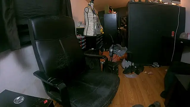 Snapshot of leanjamesdean chatting on 10/02/25, 11:12 leanjamesdean online show from 10/02/25, 11:12