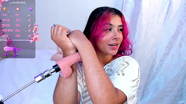 Snapshot of AliiceBrown_ chatting on 12/21/24, 10:28 AliiceBrown online show from 12/21/24, 10:28