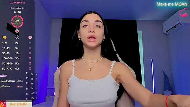 Kemi  Jordan online show from 09/26/25, 10:52