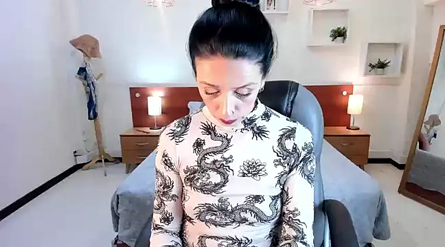 Snapshot of Kristen_Garner chatting on 01/30/25, 12:07 Kristen Garner online show from 01/30/25, 12:07