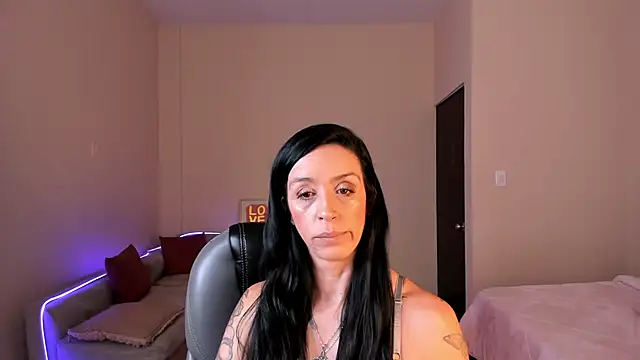Snapshot of Kristen_Garner chatting on 05/19/26, 07:31 Kristen Garner online show from 05/19/26, 07:31