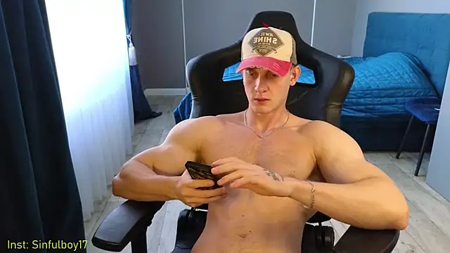 Snapshot of Richard_mils chatting on 10/17/25, 10:07 Richard mils online show from 10/17/25, 10:07