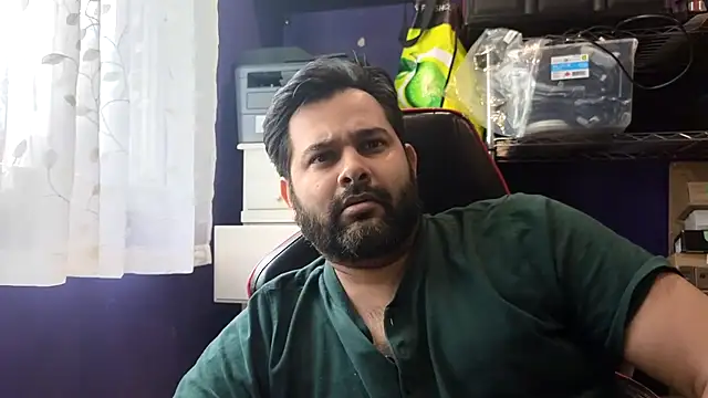 Snapshot of Sakhtlaundaz chatting on 06/15/26, 01:57 Sakhtlaundaz online show from 06/15/26, 01:57