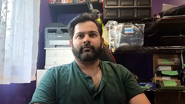 Snapshot of Sakhtlaundaz chatting on 06/17/26, 01:45 Sakhtlaundaz online show from 06/17/26, 01:45