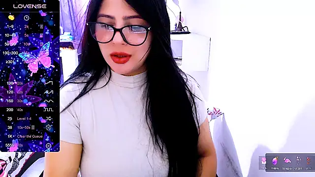 Snapshot of siddhixxx_592 chatting on 02/27/25, 08:31 siddhixxx 592 online show from 02/27/25, 08:31