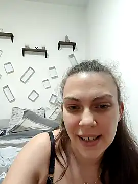 Snapshot of LEAsquirt91 chatting on 01/05/25, 08:42 LEAsquirt91 online show from 01/05/25, 08:42