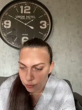 Snapshot of LEAsquirt91 chatting on 01/21/25, 12:50 LEAsquirt91 online show from 01/21/25, 12:50