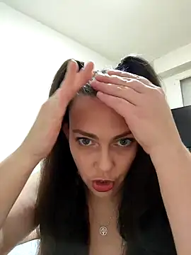 Snapshot of LEAsquirt91 chatting on 02/01/25, 11:37 LEAsquirt91 online show from 02/01/25, 11:37