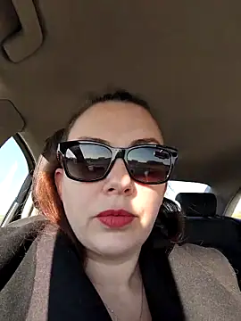 Snapshot of LEAsquirt91 chatting on 03/04/25, 02:32 LEAsquirt91 online show from 03/04/25, 02:32