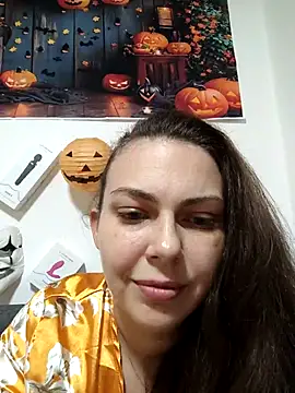 Snapshot of LEAsquirt91 chatting on 11/12/25, 12:44 LEAsquirt91 online show from 11/12/25, 12:44