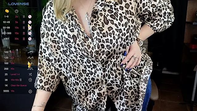 Snapshot of EndlessLustX chatting on 03/07/26, 09:17 EndlessLustX online show from 03/07/26, 09:17