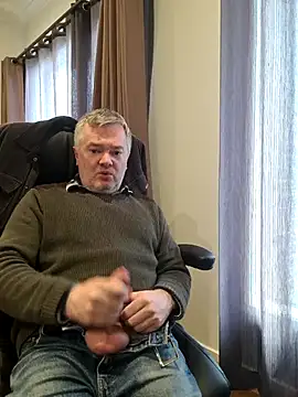 MichOxxford online show from 09/29/25, 06:51