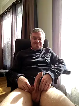 MichOxxford online show from 10/13/25, 05:51