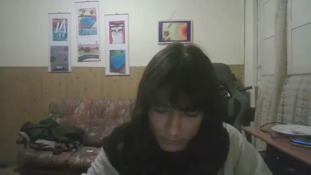 Snapshot of calliemaggotbone chatting on 11/17/25, 06:52 calliemaggotbone online show from 11/17/25, 06:52