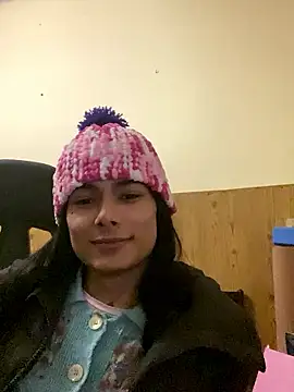 Snapshot of calliemaggotbone chatting on 01/07/26, 06:32 calliemaggotbone online show from 01/07/26, 06:32