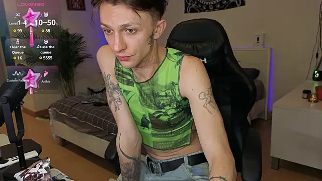 Snapshot of Tima_Lexikov_ chatting on 12/29/24, 08:55 Tima Lexikov online show from 12/29/24, 08:55