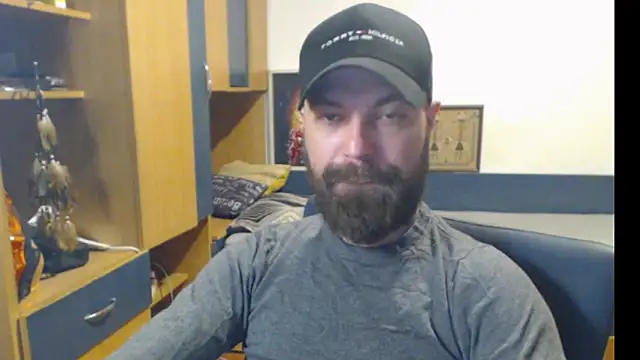 Snapshot of DoubleJake chatting on 10/08/25, 05:16 DoubleJake online show from 10/08/25, 05:16