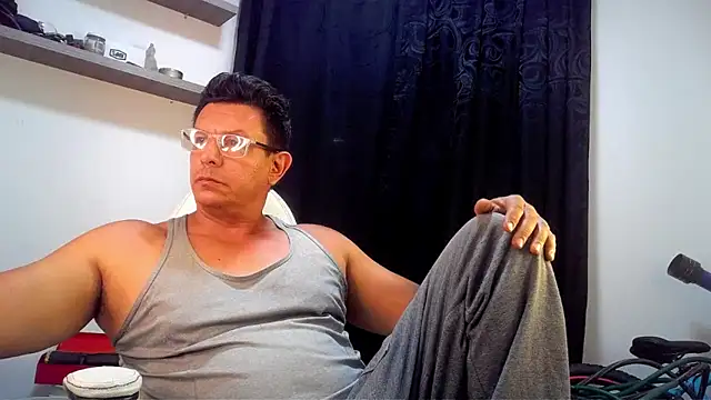 Snapshot of pedropicapi chatting on 04/30/26, 01:56 pedropicapi online show from 04/30/26, 01:56