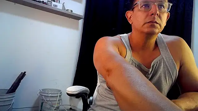 Snapshot of pedropicapi chatting on 05/20/26, 03:56 pedropicapi online show from 05/20/26, 03:56