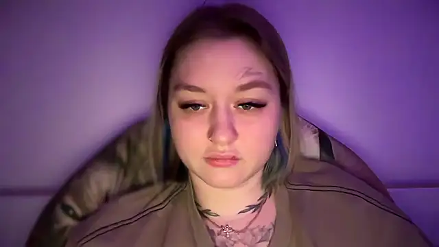 Snapshot of Isabel-Bailey chatting on 11/13/25, 10:08 Isabel-Bailey online show from 11/13/25, 10:08