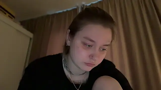 Snapshot of Isabel-Bailey chatting on 06/13/26, 09:02 Isabel-Bailey online show from 06/13/26, 09:02