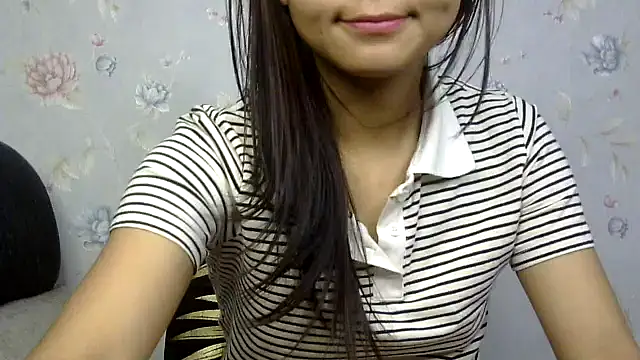 Snapshot of cute_sapna chatting on 12/17/24, 08:23 cute sapna online show from 12/17/24, 08:23