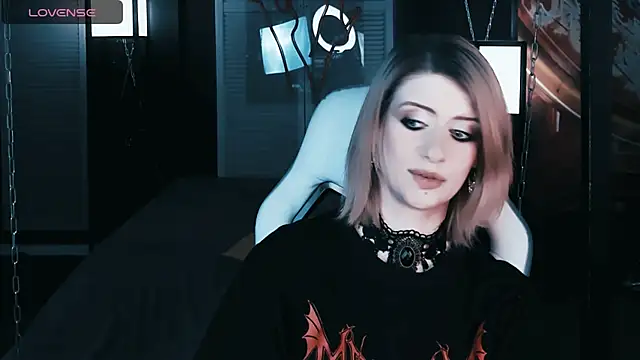 Snapshot of Noah_ElmerX chatting on 12/04/24, 07:01 Noah ElmerX online show from 12/04/24, 07:01