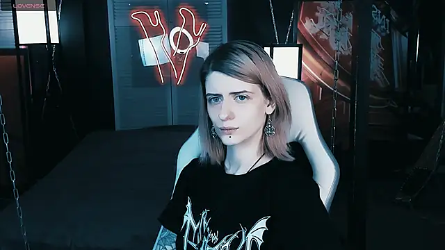 Snapshot of Noah_ElmerX chatting on 12/20/24, 01:43 Noah ElmerX online show from 12/20/24, 01:43