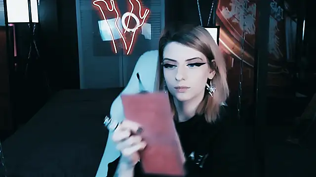 Snapshot of Noah_ElmerX chatting on 01/07/25, 07:17 Noah ElmerX online show from 01/07/25, 07:17