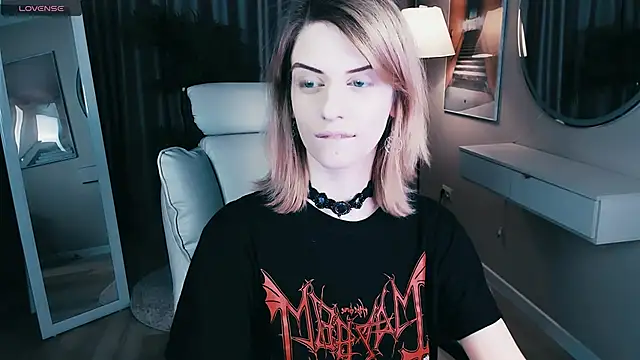 Snapshot of Noah_ElmerX chatting on 01/29/25, 06:28 Noah ElmerX online show from 01/29/25, 06:28