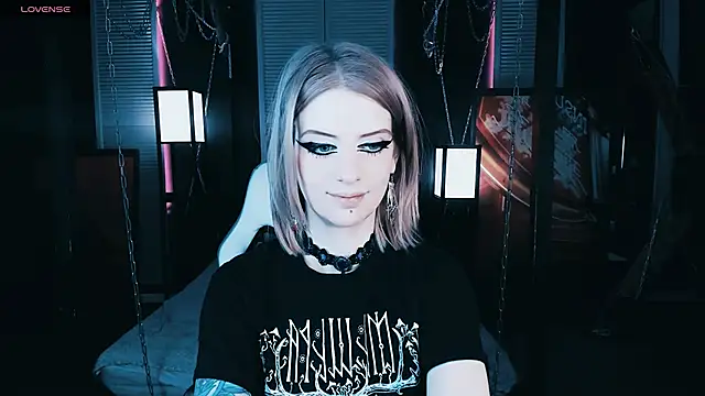 Snapshot of Noah_ElmerX chatting on 02/04/25, 09:52 Noah ElmerX online show from 02/04/25, 09:52