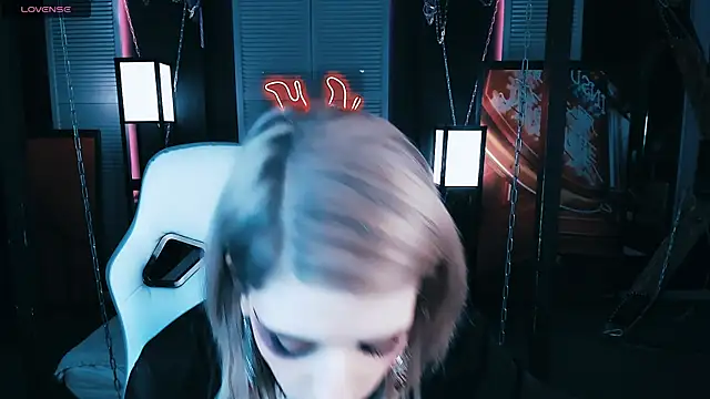 Snapshot of Noah_ElmerX chatting on 02/06/25, 11:26 Noah ElmerX online show from 02/06/25, 11:26