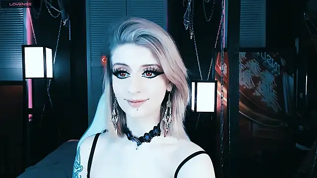 Snapshot of Noah_ElmerX chatting on 02/13/25, 08:24 Noah ElmerX online show from 02/13/25, 08:24