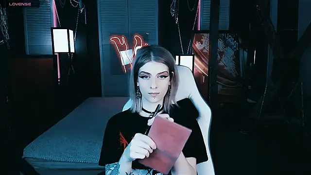 Snapshot of Noah_ElmerX chatting on 02/19/25, 09:36 Noah ElmerX online show from 02/19/25, 09:36