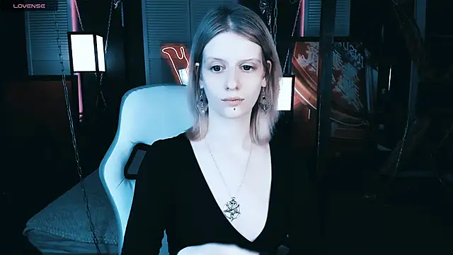 Snapshot of Noah_ElmerX chatting on 03/03/25, 04:35 Noah ElmerX online show from 03/03/25, 04:35