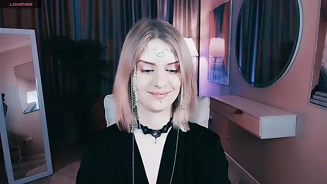 Snapshot of Noah_ElmerX chatting on 03/11/25, 05:02 Noah ElmerX online show from 03/11/25, 05:02