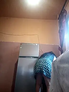 Lovely Lori online show from 11/16/25, 05:24