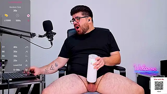 Snapshot of jax_luna chatting on 12/14/24, 09:02 jax luna online show from 12/14/24, 09:02