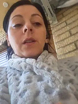 Snapshot of bruneta_sexy23 chatting on 03/15/25, 04:10 bruneta sexy23 online show from 03/15/25, 04:10