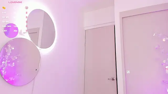 mia yourmommy online show from 03/01/25, 12:01